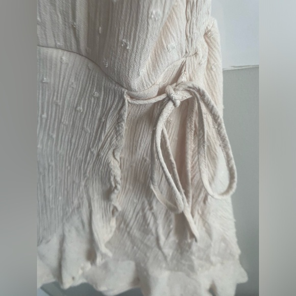 Short Light Pink Dress - Picture 4 of 4